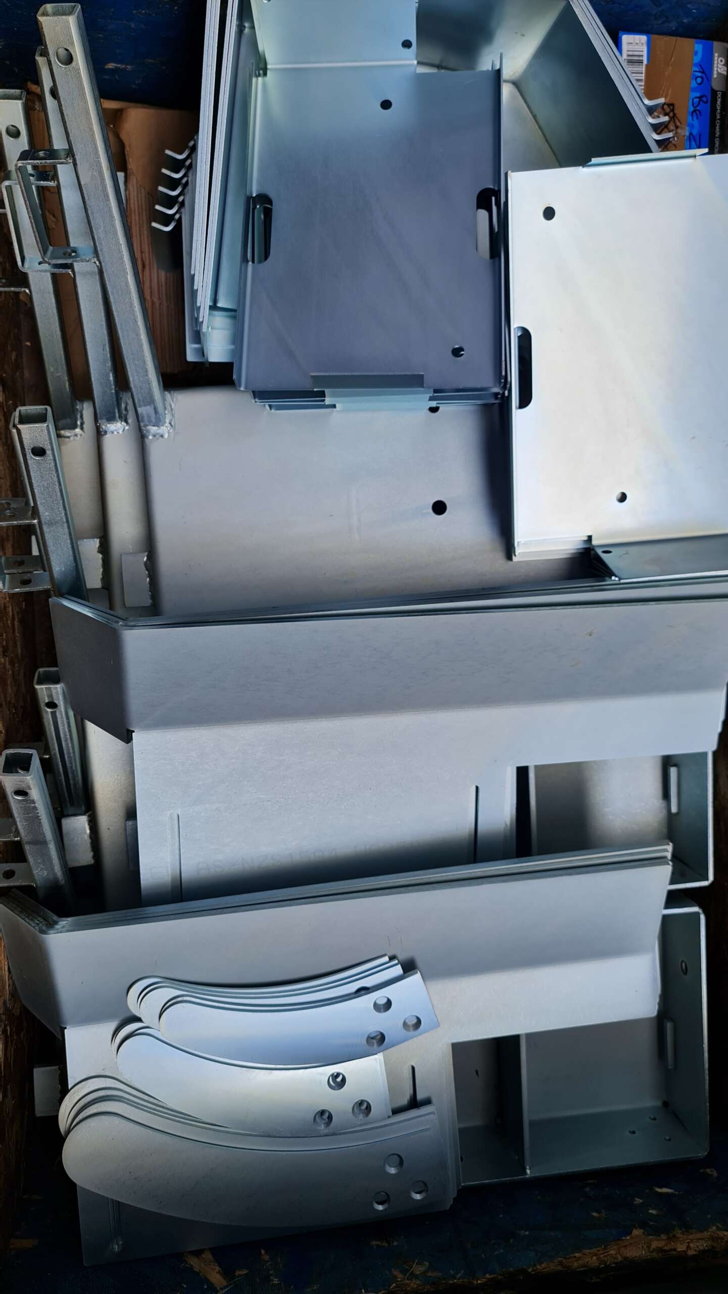 Hydrogen de-embrittlement